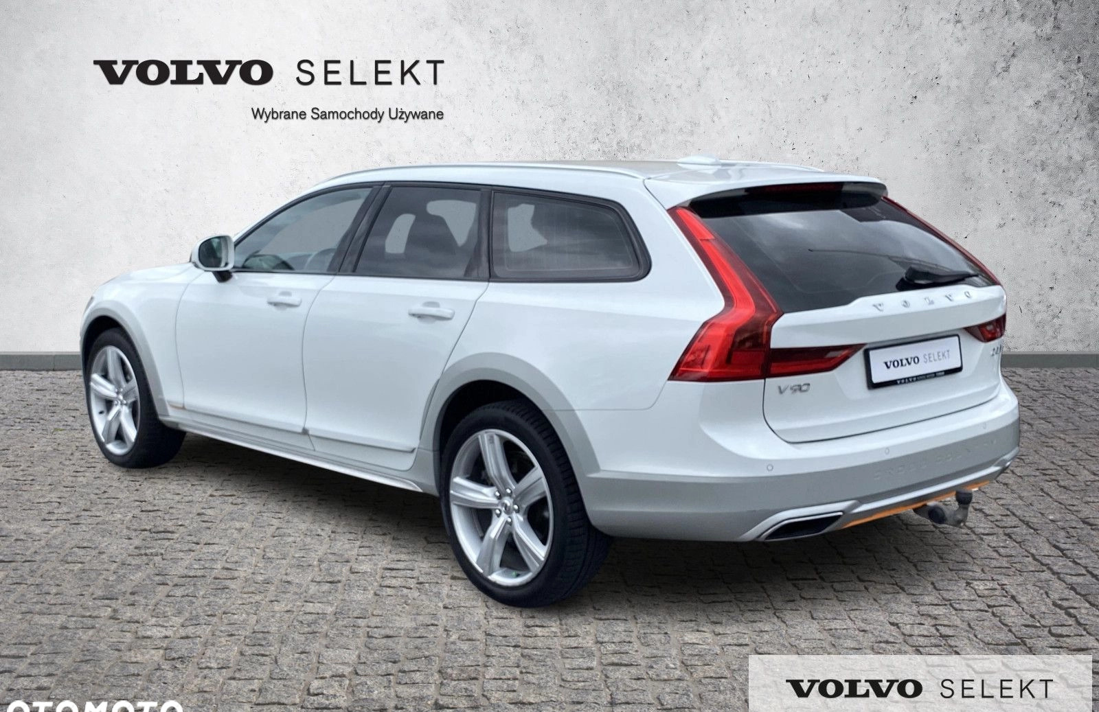 Volvo V90 Cross Country cena 169900 przebieg: 95200, rok produkcji 2018 z Toruń małe 667